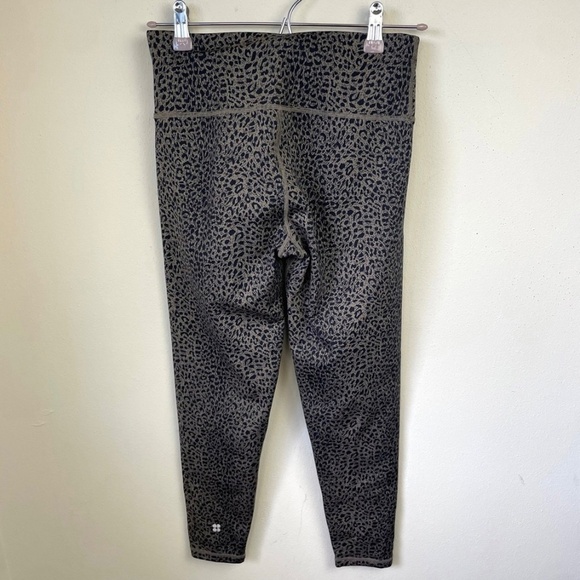 Sweaty Betty Flatter Me Jacquard 7/8 Workout Leggings - Picture 5 of 8